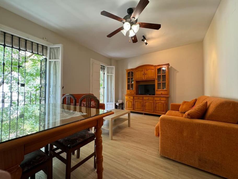 Apartamento En San Bernardo, El Barrio Torero إشبيلية المظهر الخارجي الصورة